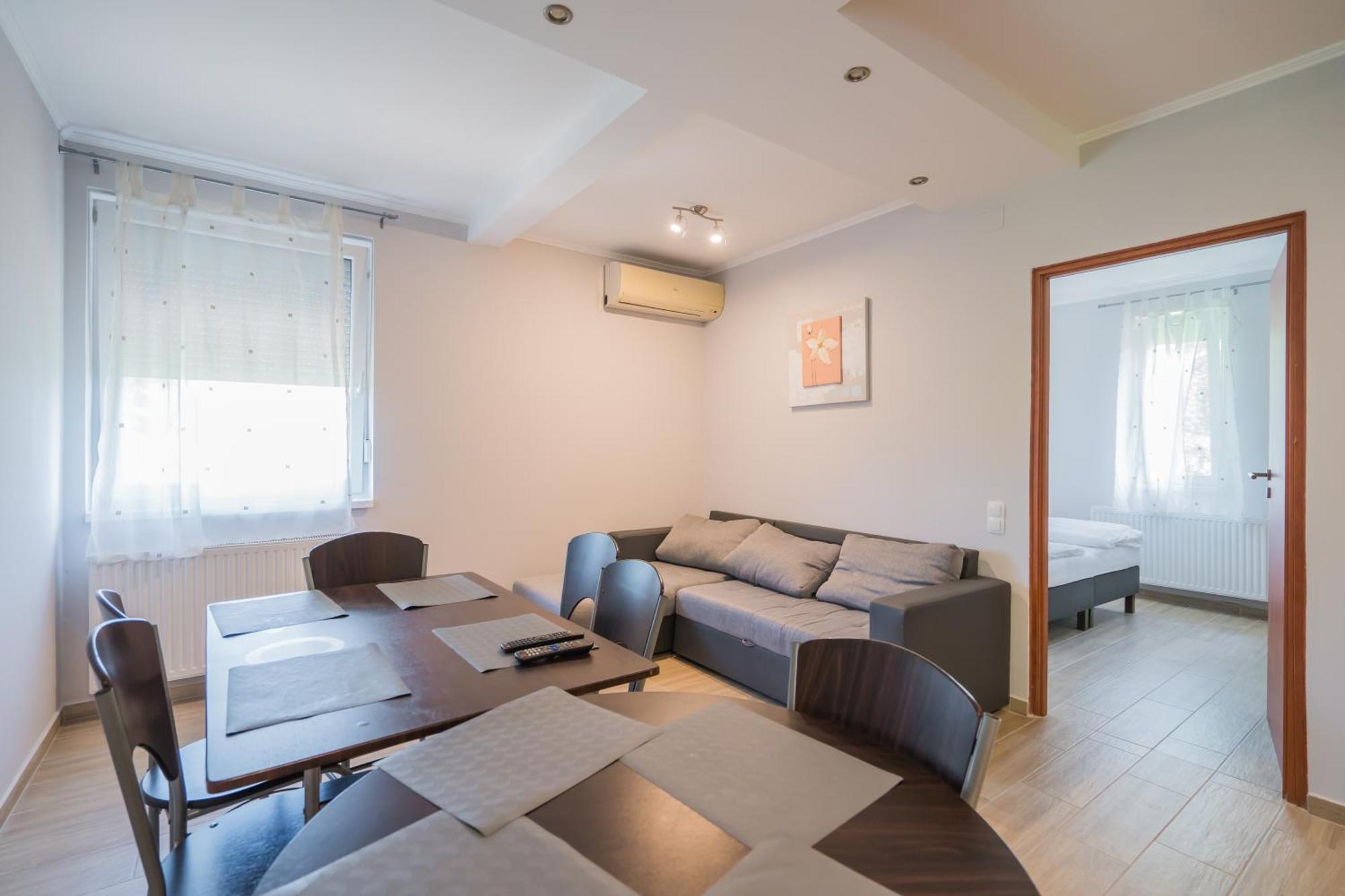 Riviera Apartmanhaz Шиофок Экстерьер фото